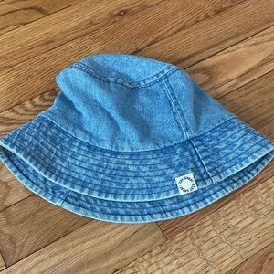 Denim bucket hat